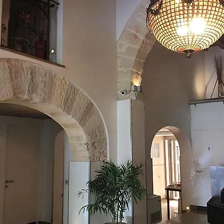 Ucciardhome Hotel-3